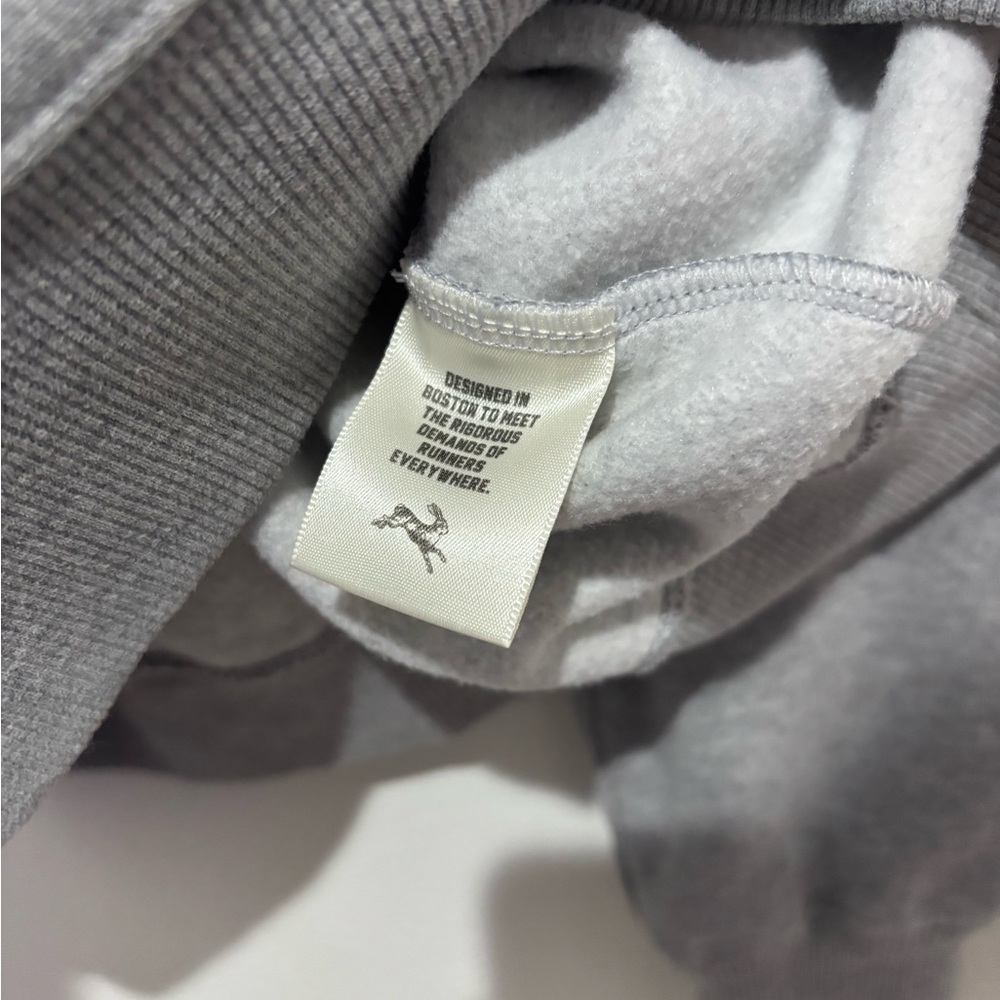 Tracksmith Boston Sweatshirt Size Small - Picture 5 of 6